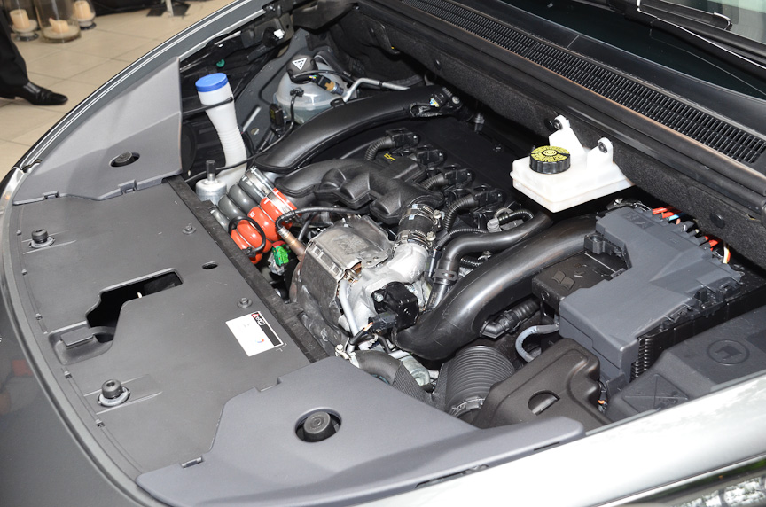 1.6リッター直噴ターボエンジンを搭載