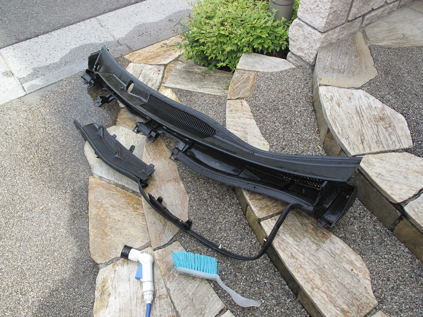 せっかくなので、お掃除お掃除。「せっかくなので」を連発すると、いつまで経っても作業が終わらないので要注意（笑）