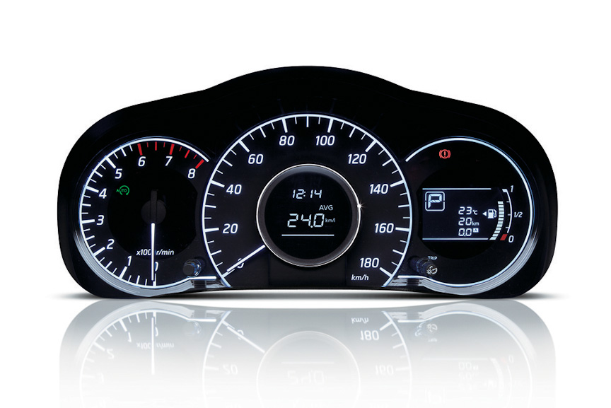 S DIG-S、X DIG-S、MEDALISTのメーターは質感の高い「ファインビジョンメーター」を採用