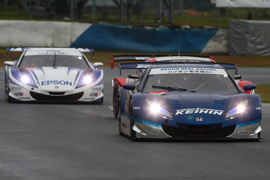 12号車が後退し17号車、39号車に続く10位へ