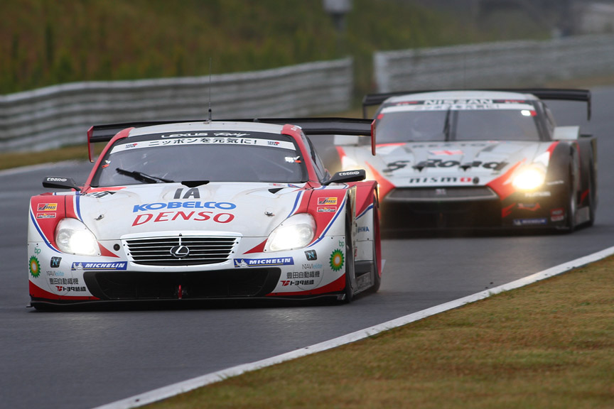 ピットインで39号車は1号車の前に出た