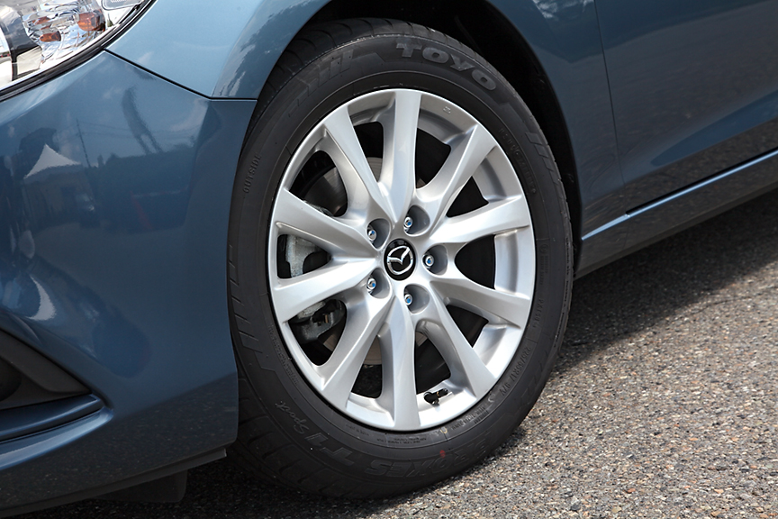 17インチ仕様のタイヤサイズは225/55 R17