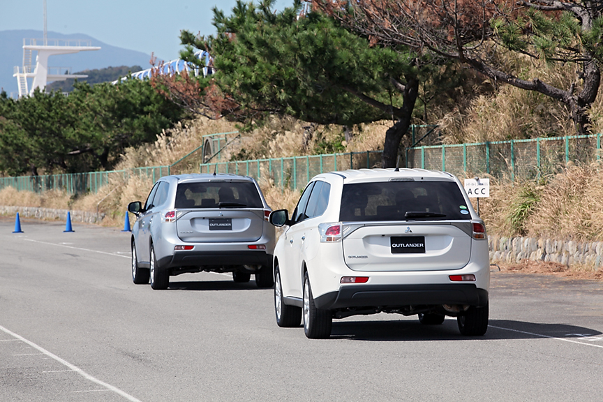 ACCでの走行は加速、減速、そして停止までかなりスムーズ