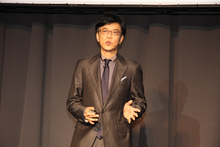 「R8は2007年に導入してから、安定した販売台数をキープしているクルマです」と語るアウディ ジャパンの大喜多社長