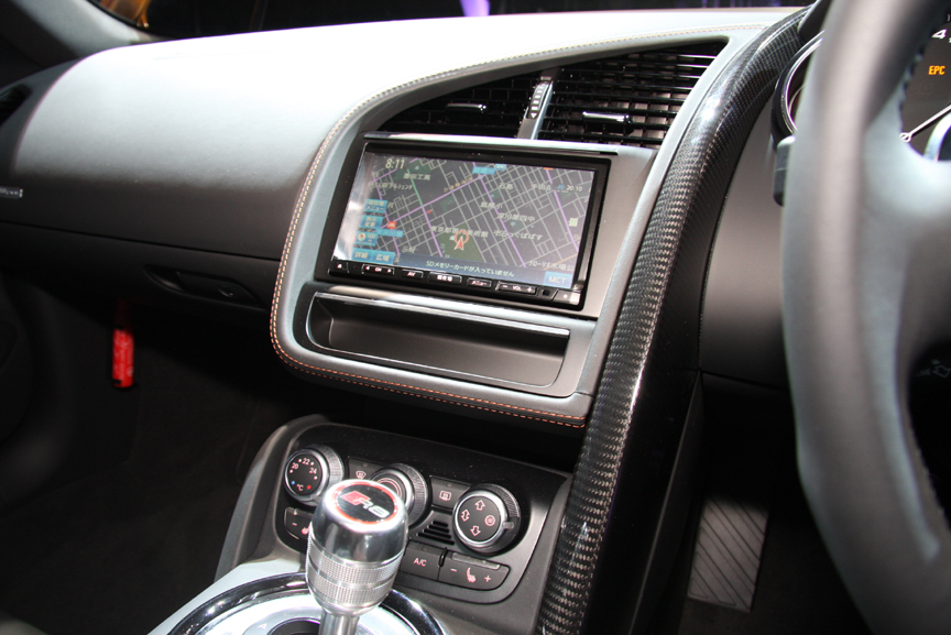 R8 クーペ 5.2 FSI クワトロのインパネ