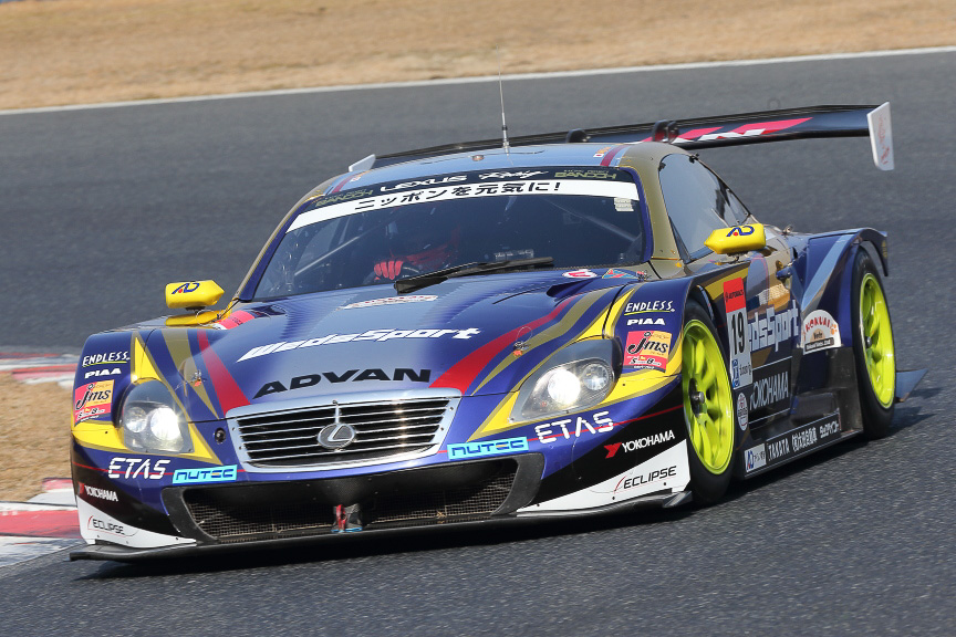 ヨコハマタイヤを装着するWedsSport ADVAN SC430