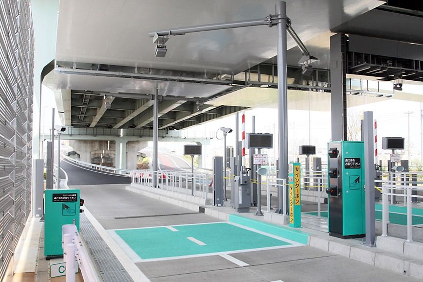 有人ブースはなく無人の発券機のみを用意