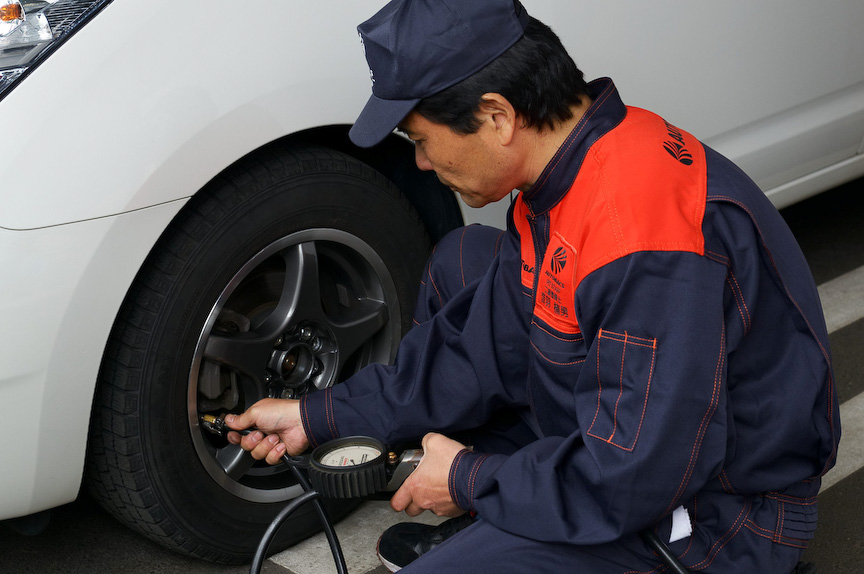 当日はタイヤの空気圧と残溝の無料点検が行われる