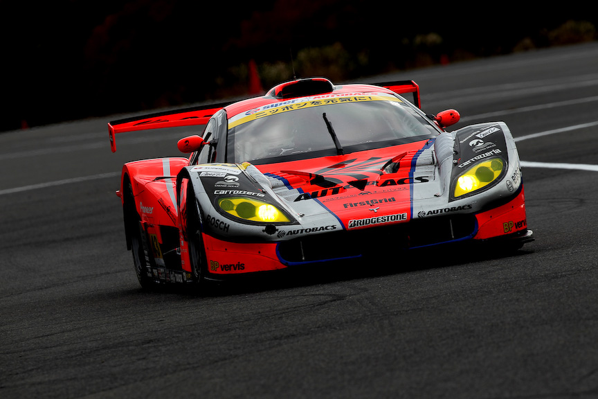 昨年までSUPER GTに出場していたARTAガライヤが展示される