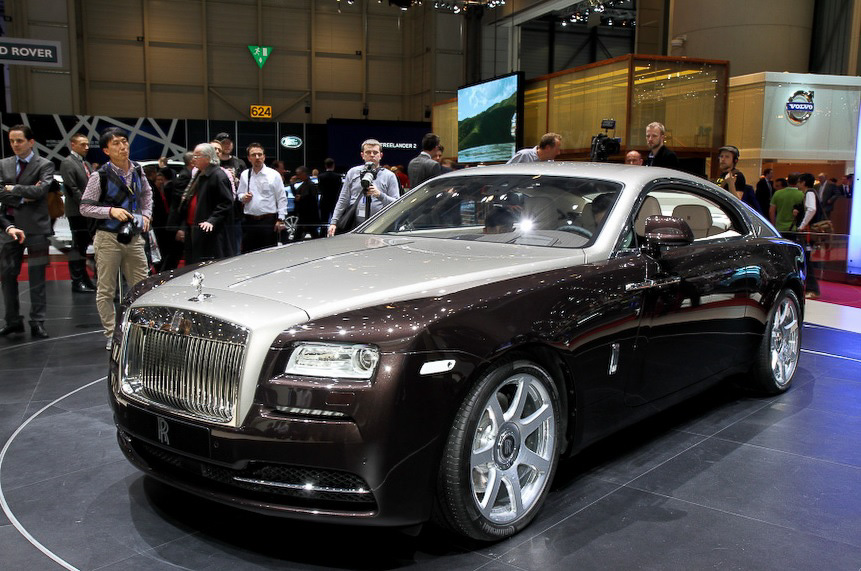 4月27日までの期間限定で2ドアクーペ「レイス」が展示される