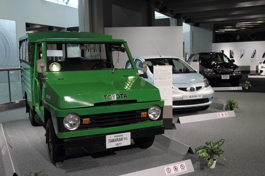 往年のトヨタ車が揃う好評の特別企画展「TOYOTA75」は5/6まで開催期間が延長された