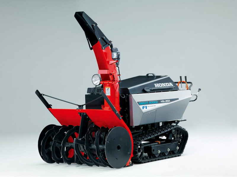 HSL2511（J）の前後ビュー。エンジンは新型Vツインの「GX690H」を搭載