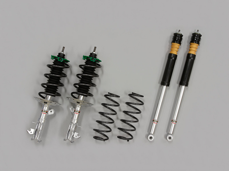 現在開発中の「スポーツサスペンション」。優れたコーナリング性能と高速安定性、フラットな乗り心地の実現を目指している。2014年4月発売予定