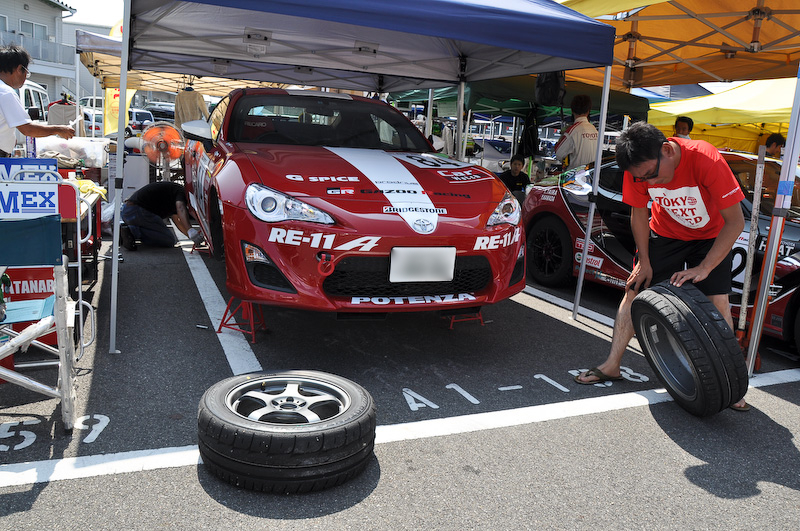 メカニックからドライバーまで全部1人でやってみよう！ と頑張ったのが間違いの始まりだったのでした