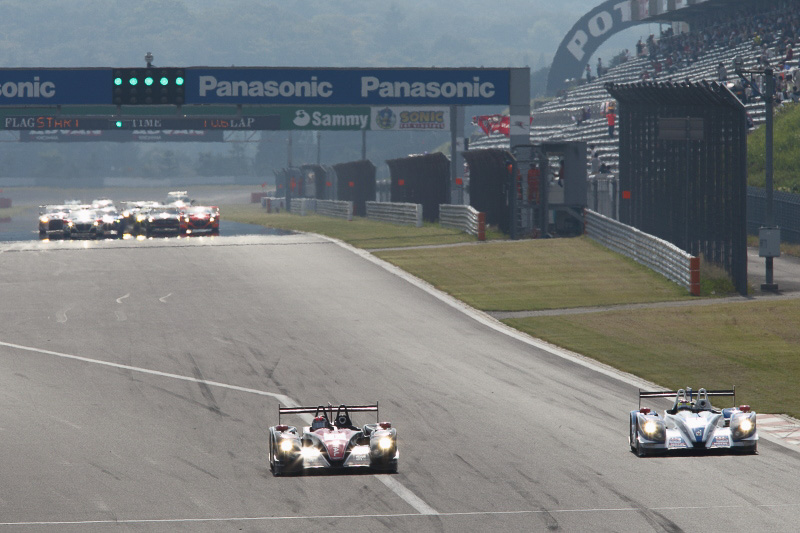 スタート直後から圧倒的な速さを誇るLMP2マシン