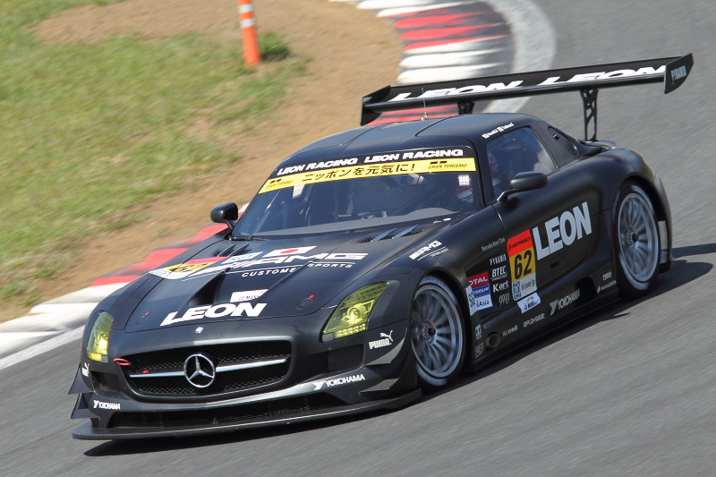クラス8位 No.62 LEON RACING（MERCEDES-BENZ SLS AMG GT3）