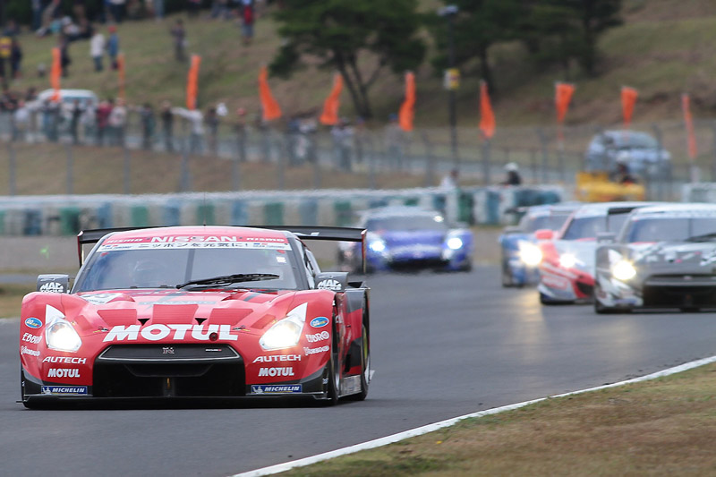 23号車も3位以下を引き離す