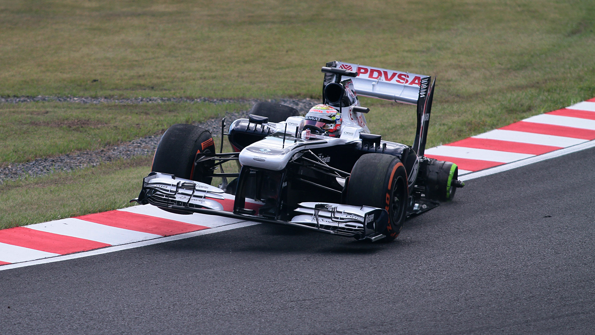 レタッチしてフォトギャラリーに掲載した写真（1920×1080ピクセルで掲載）