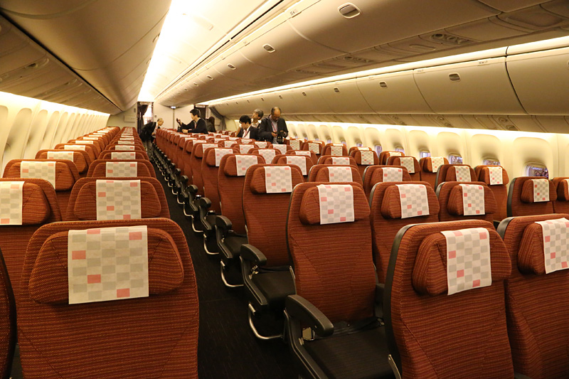 エコノミークラスは全175席