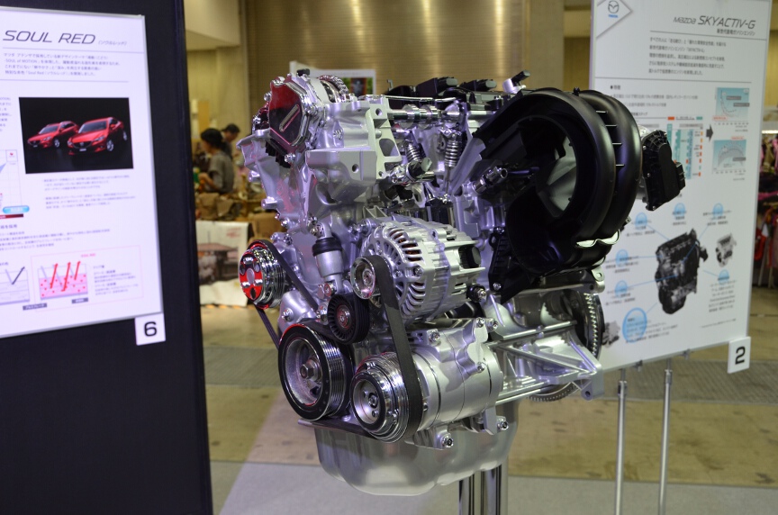 直噴ガソリンエンジンのSKYACTIVE-G