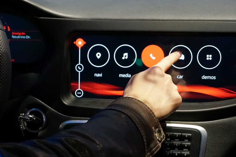 スマートフォンと同じようにタッチ操作に対応