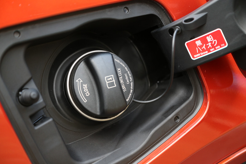 給油リッドを開けたところ