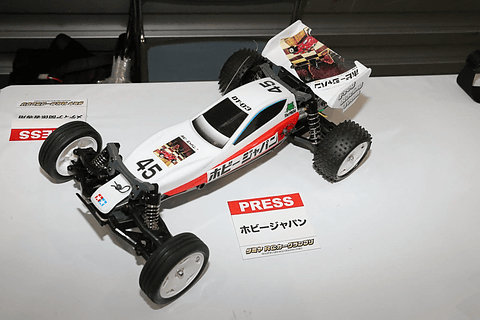 Car Watch、タミヤ出版社対抗「ネオ マイティフロッグ」レースに参戦し