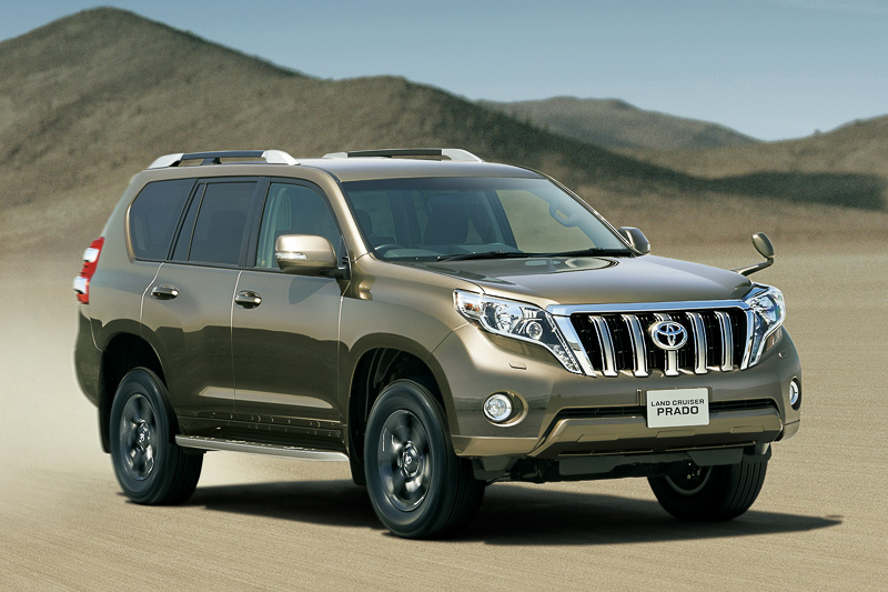 ランドクルーザープラド TX Argento Crossの走行イメージ