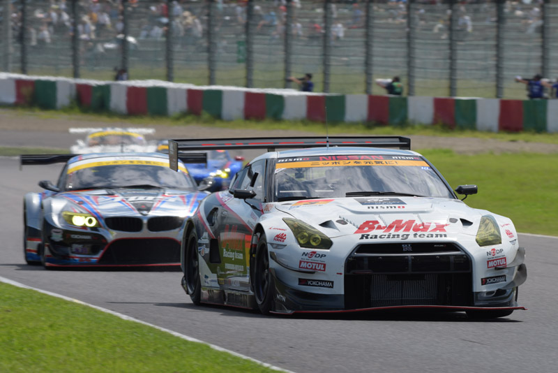 GT300クラス。スタート直後は60号車が優勝するとは思わなかったが撮っていた