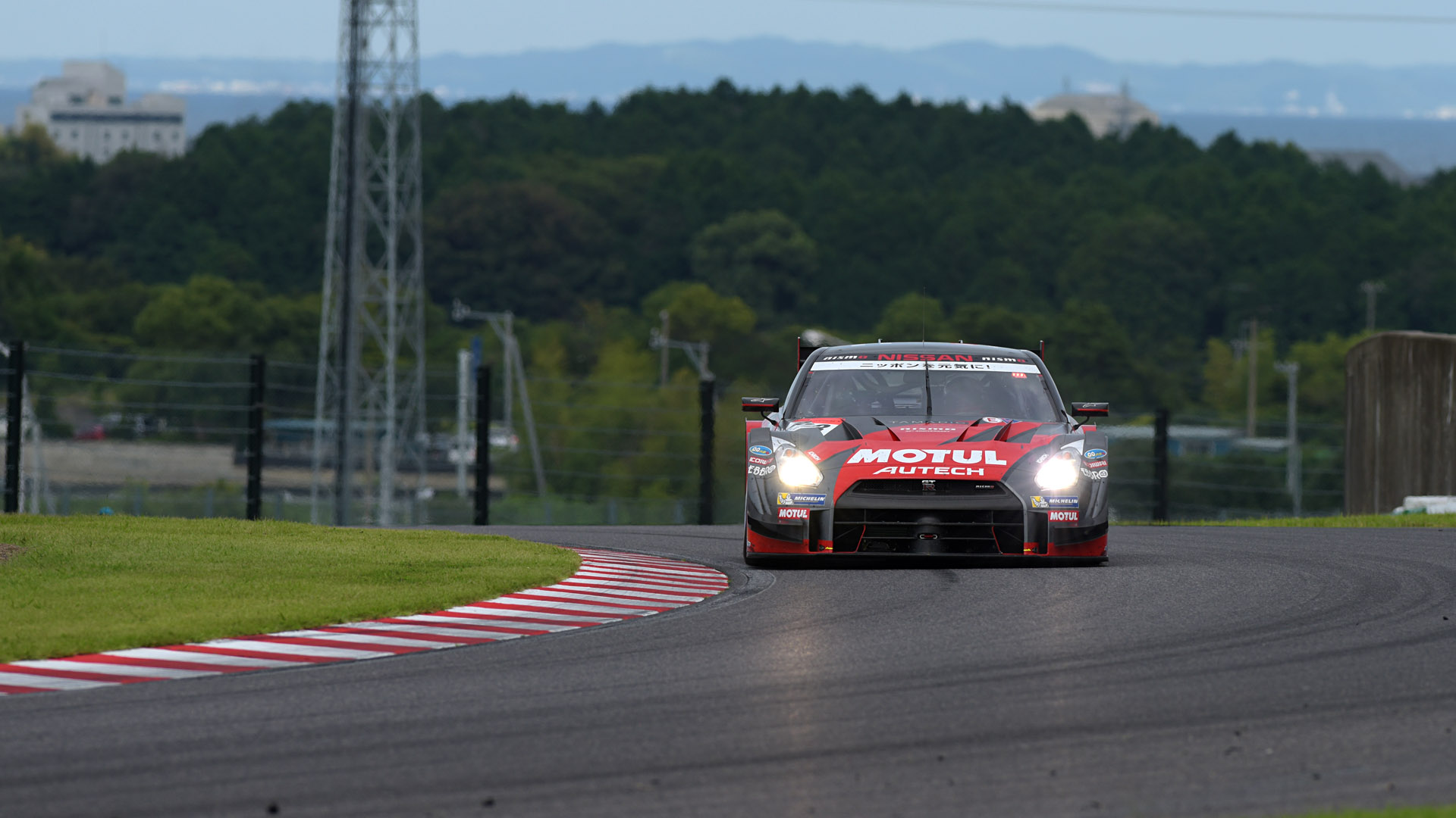 逆バンクの入り口を正面から撮影