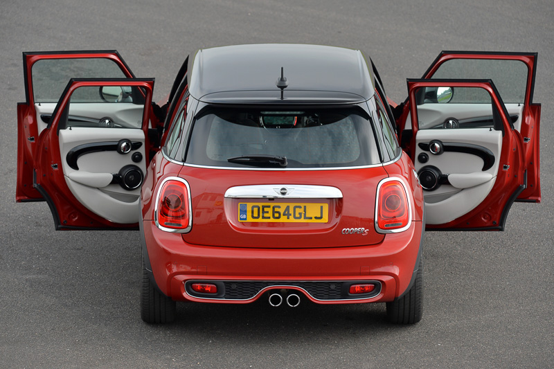 MINI クーパー S 5ドア