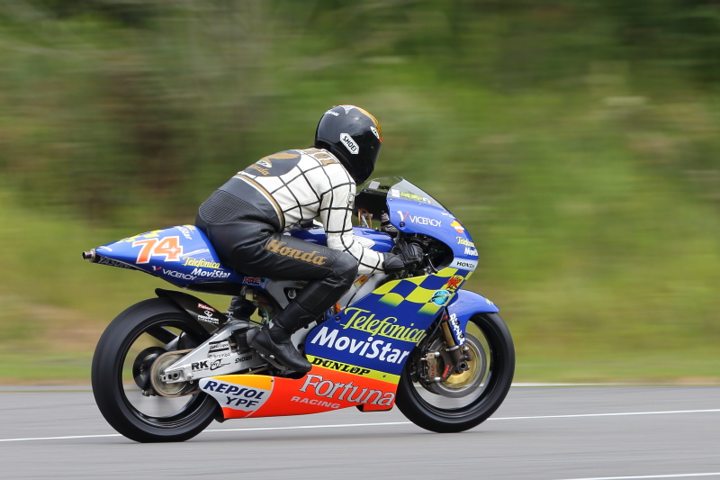 加藤大治郎が年間11勝を挙げてライダーズ チャンピオンを獲得し、ホンダにマニュファクチャラーズタイトルをもたらしたV型2気筒マシン