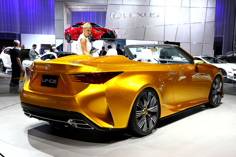 光からインスピレーションを得た外観デザインを採用しているという