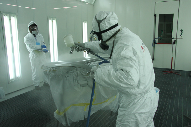 塗装中のようす