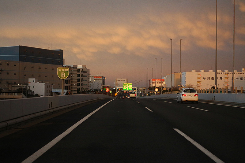 ドライ高速走行もバッチリ快適不安無し。艦に続いて飛行機も見ることができた