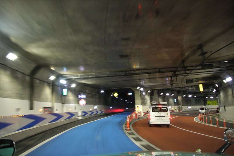 意外と湾岸線方面へ向かうクルマは少なかった