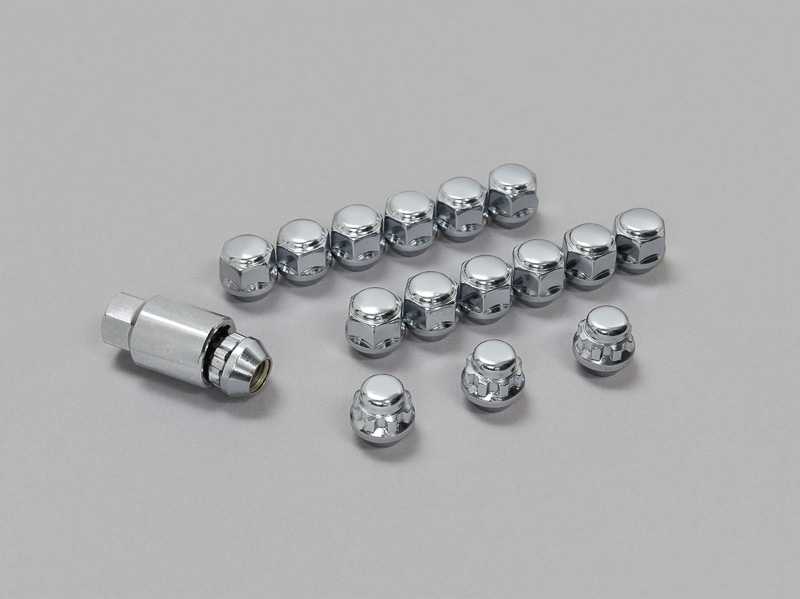 アルミホイールとホイールナット