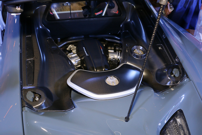 V型8気筒 3.8リッターツインターボエンジンは最高出力496kW（675PS）/7100rpm、最大トルク700Nm/5500-6500rpmを発生