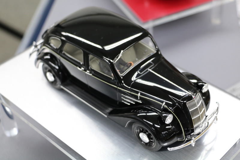 1936年に発表されたトヨタ自動車初の量産乗用車「トヨダAA型」の1/24スケールモデル