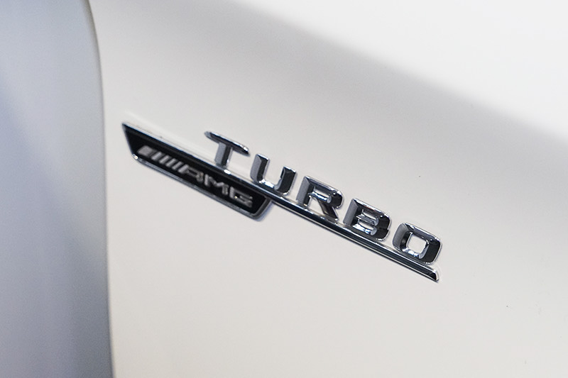 サイドエンブレム