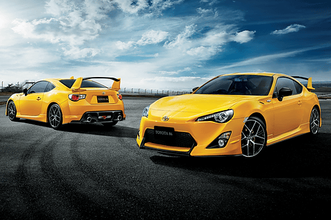 トヨタ、イエローボディーの「86」特別仕様車を9月30日まで期間限定