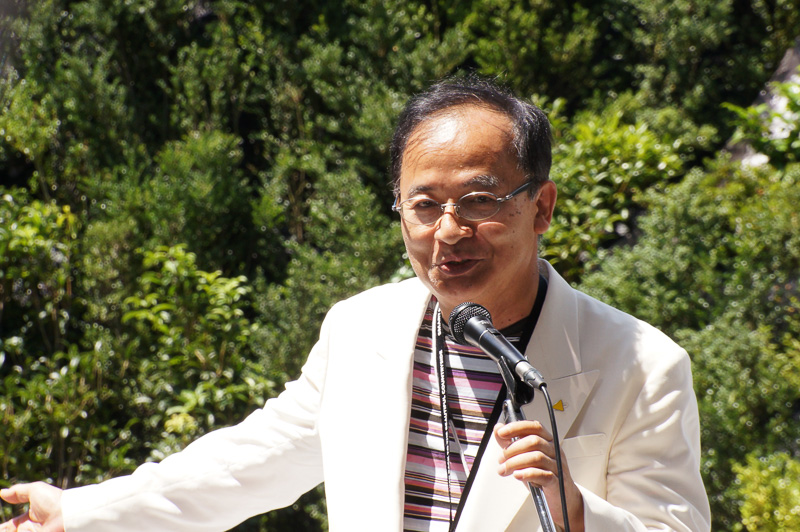 越後妻有里山現代美術館「キナーレ」では、十日町市長や津南町長らが出席する開会式が実施された