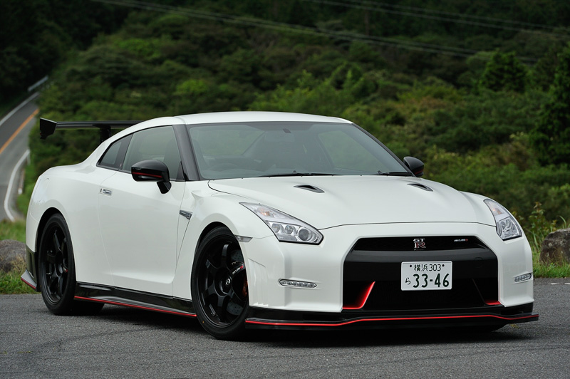 「GT-R NISMO N アタックパッケージ装着車」
