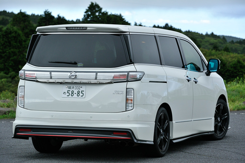 「エルグランド NISMO パフォーマンスパッケージ」