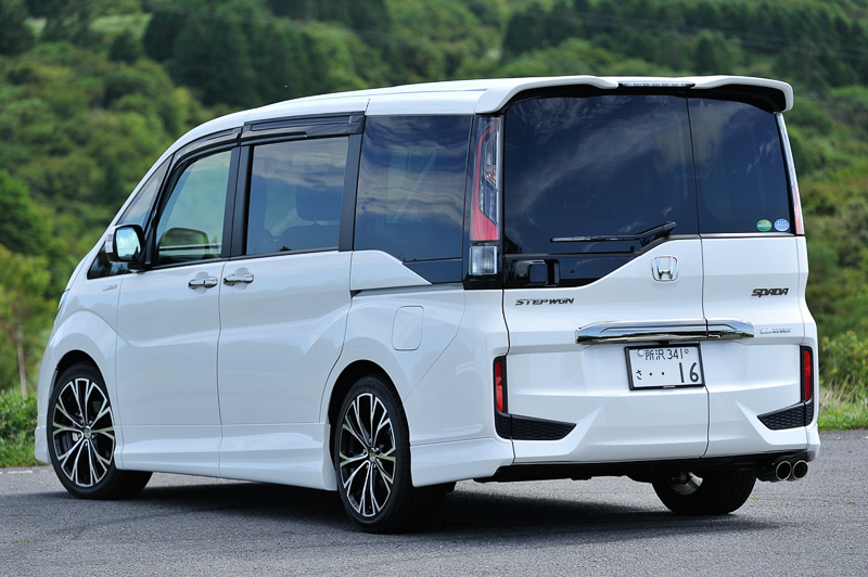 「無限 ステップワゴン スパーダ」