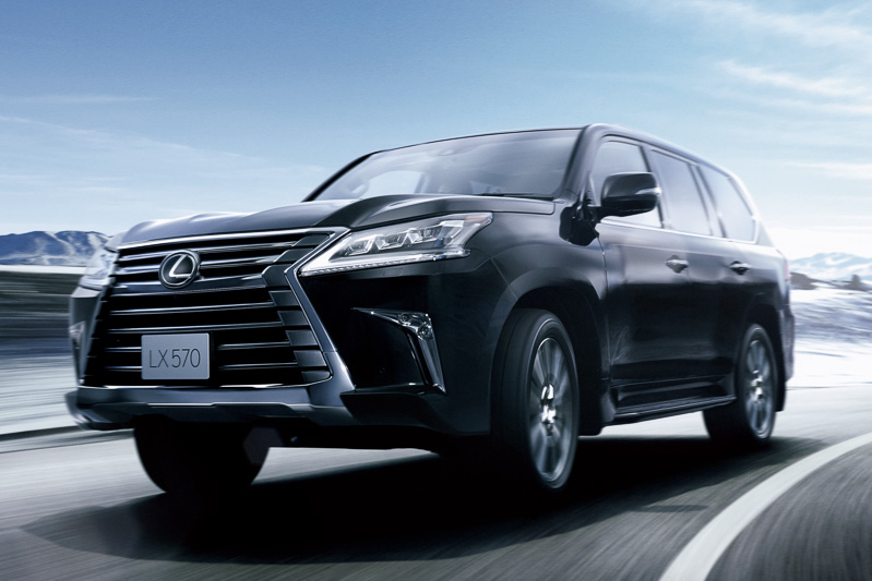 9月14日に発売される新型SUV「LX570」も会場で展示