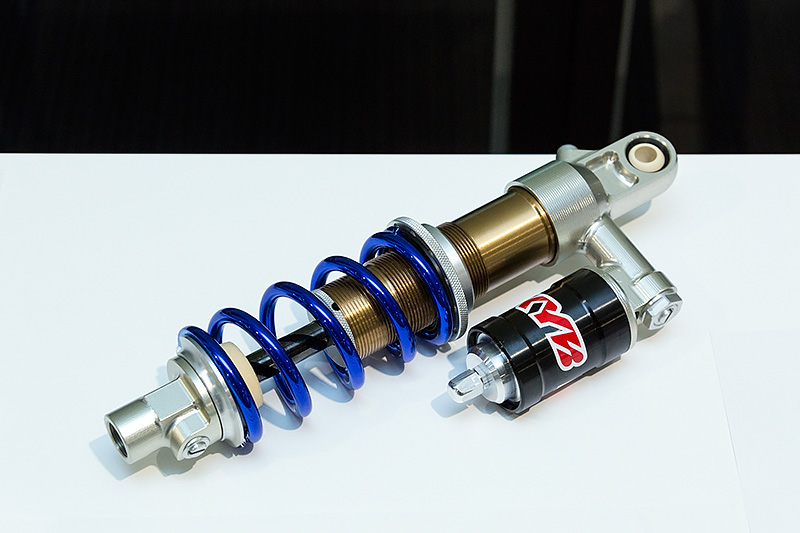 KYB製サスペンション