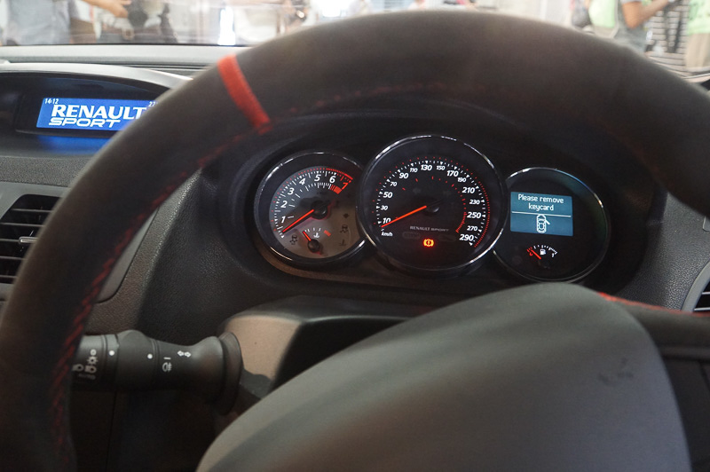 メータークラスター