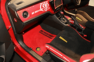 ジオニックトヨタ 計300台限定で さらにできるようになった シャア専用オーリスii Car Watch