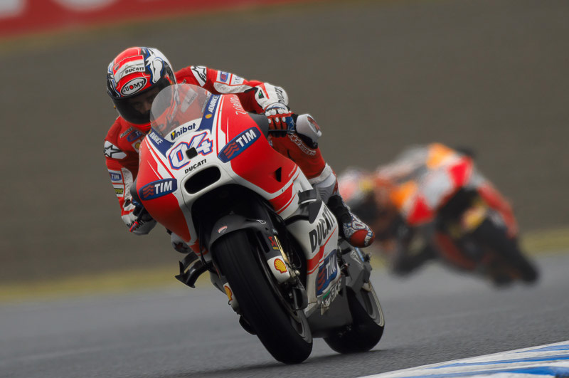 ドビチオーゾ選手はコンスタントにラップを重ね、しばらく3番手を走行